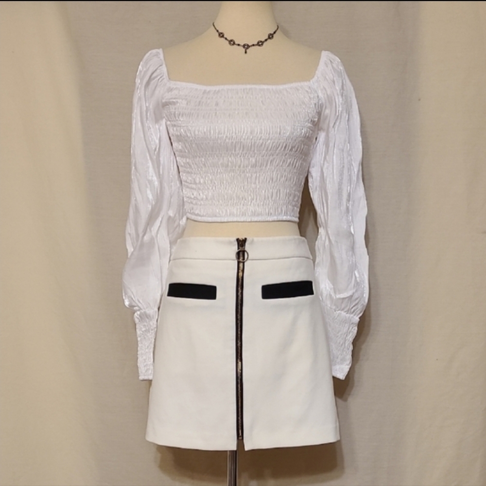 Miss Selfie Chic White Square-neck Long Sleeve Crop Top